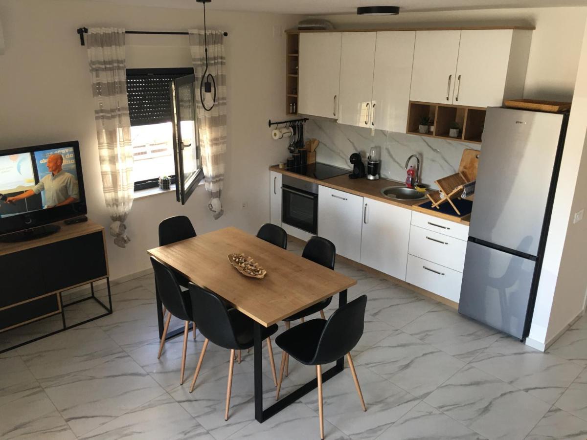 Apartmani Zlata Sveti Filip i Jakov Εξωτερικό φωτογραφία